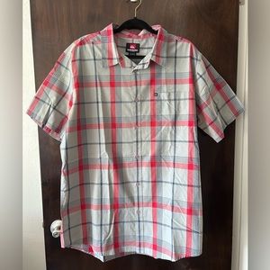 Quiksilver Short Sleeve Grey and Red Striped Button Down Shirt Size XL